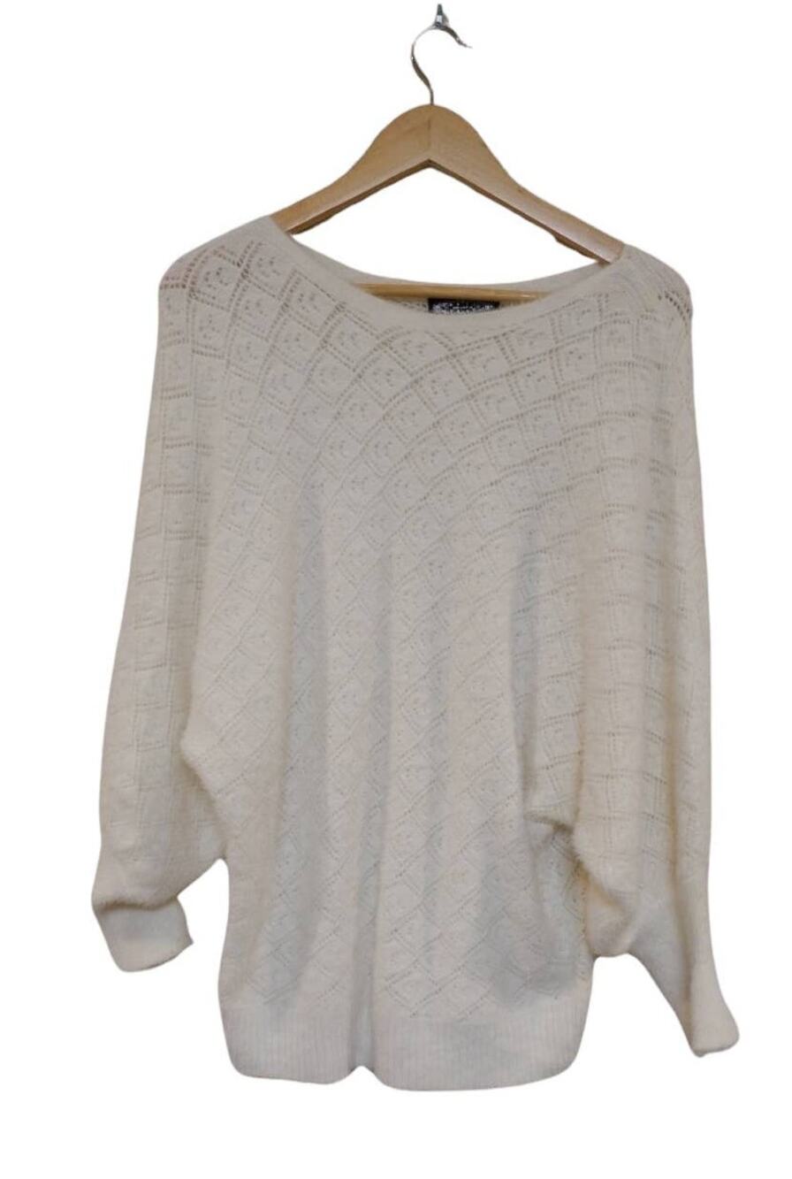 Oliver O soft white ivory sweater